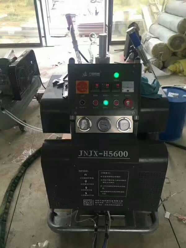 輕鋼房屋別墅聚氨酯保溫效果如何 小型噴涂機(jī)(圖2) H5600D輕鋼房屋別墅聚氨酯保溫噴涂機(jī)